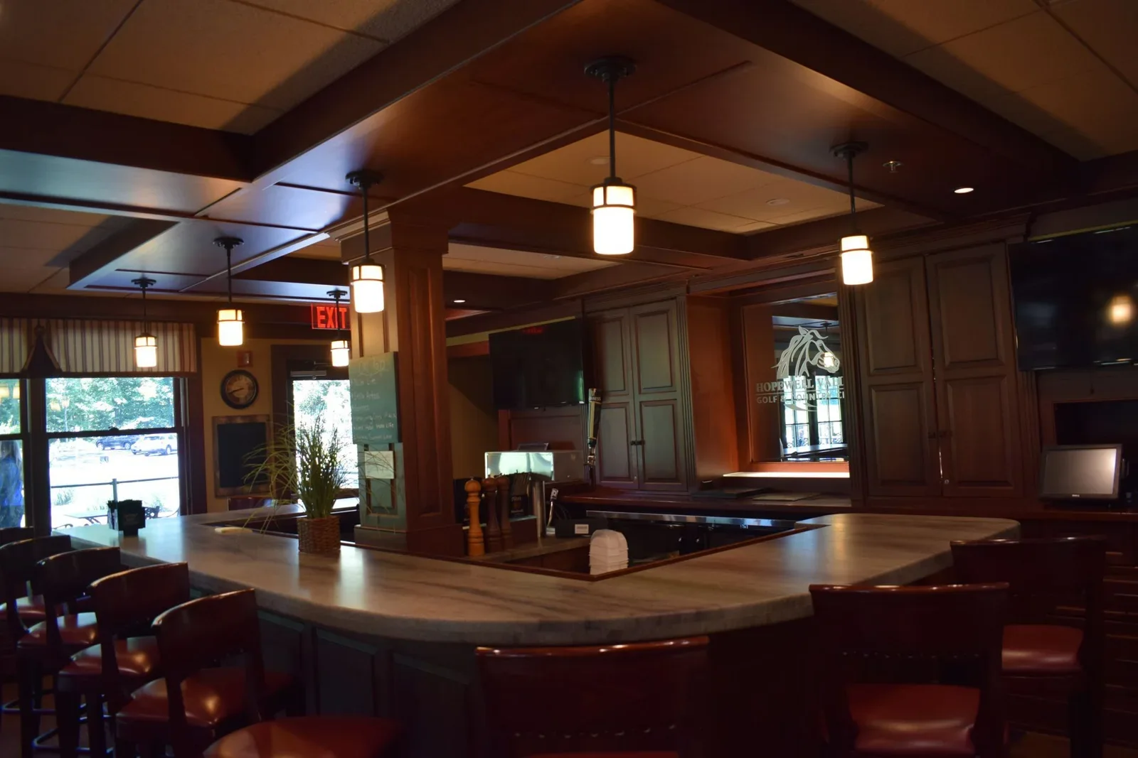 Hopewell Valley Golf Course — clubhouse interior