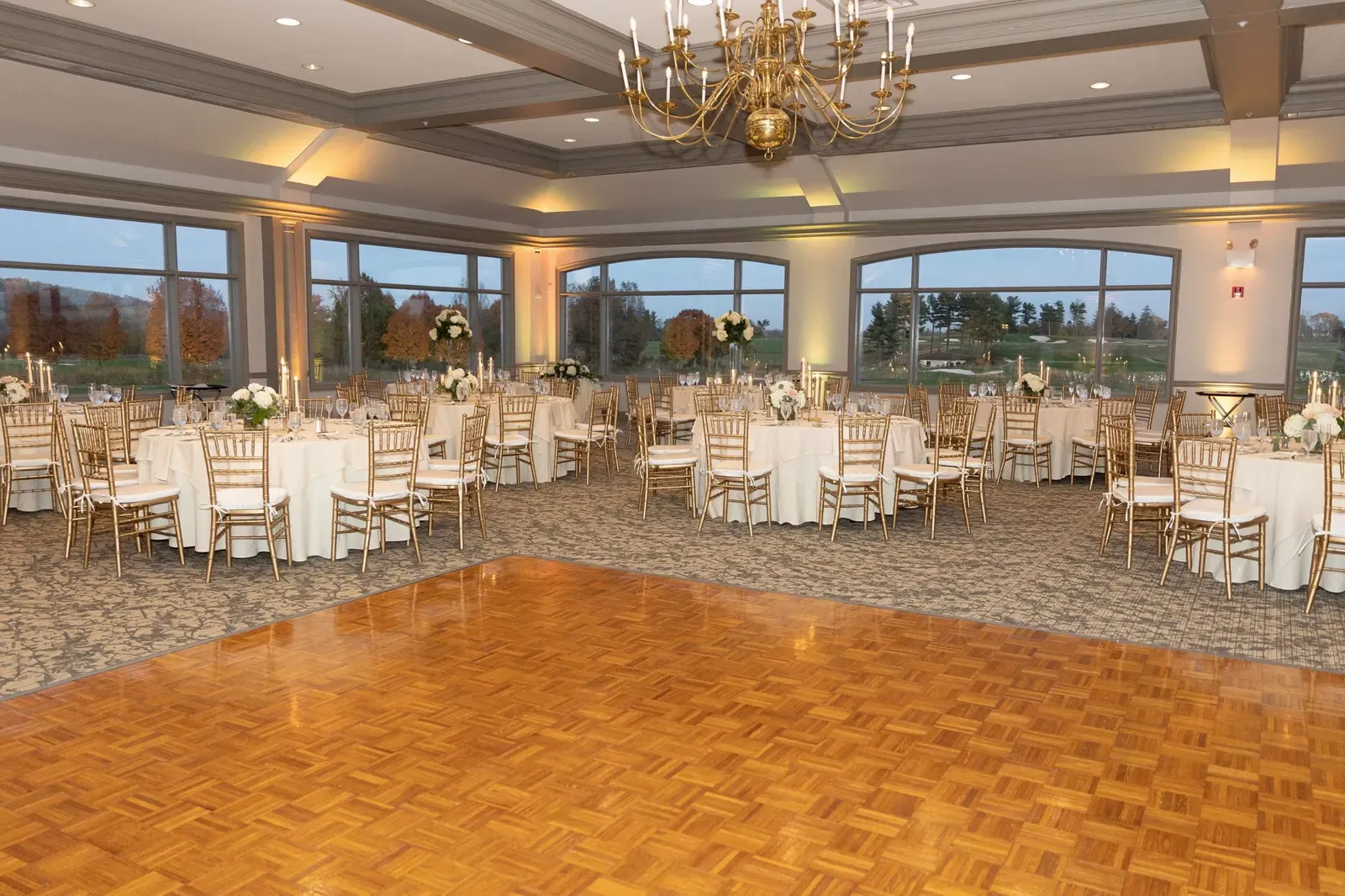 Jericho National Golf Club — ballroom reception tables