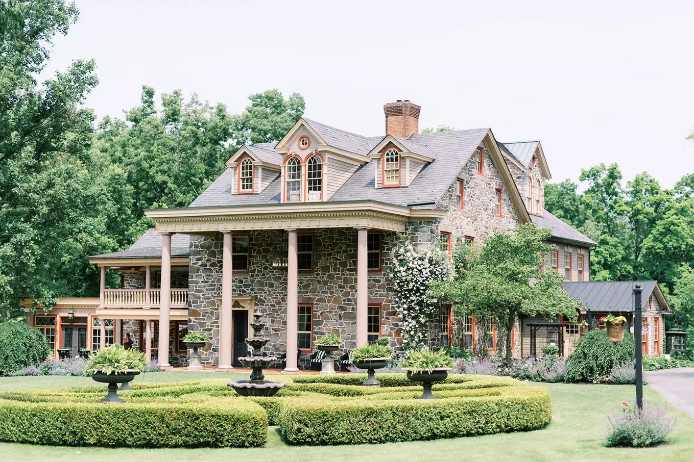 Moonstone Manor — manor exterior