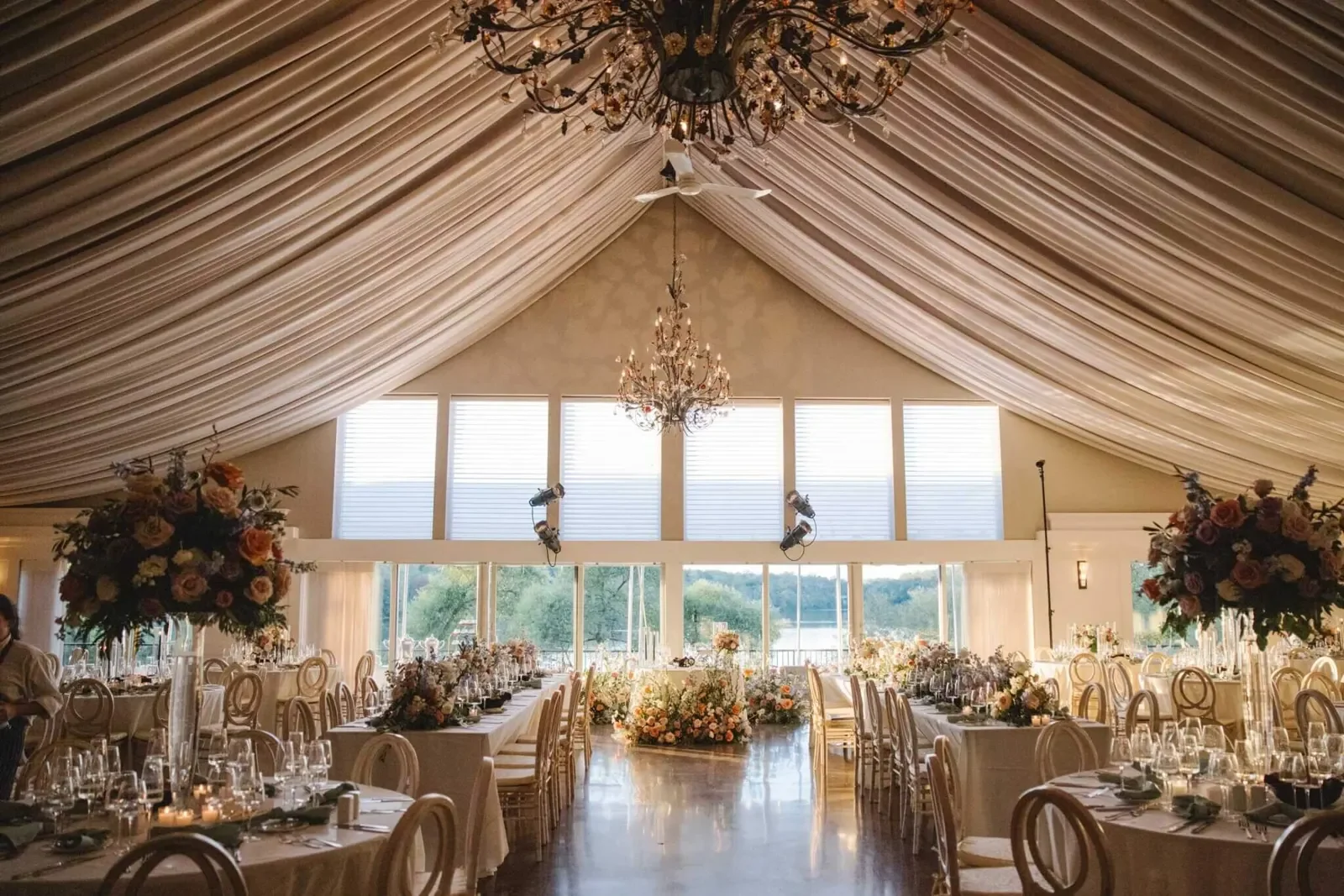 The Lake House Inn — ballroom reception interior
