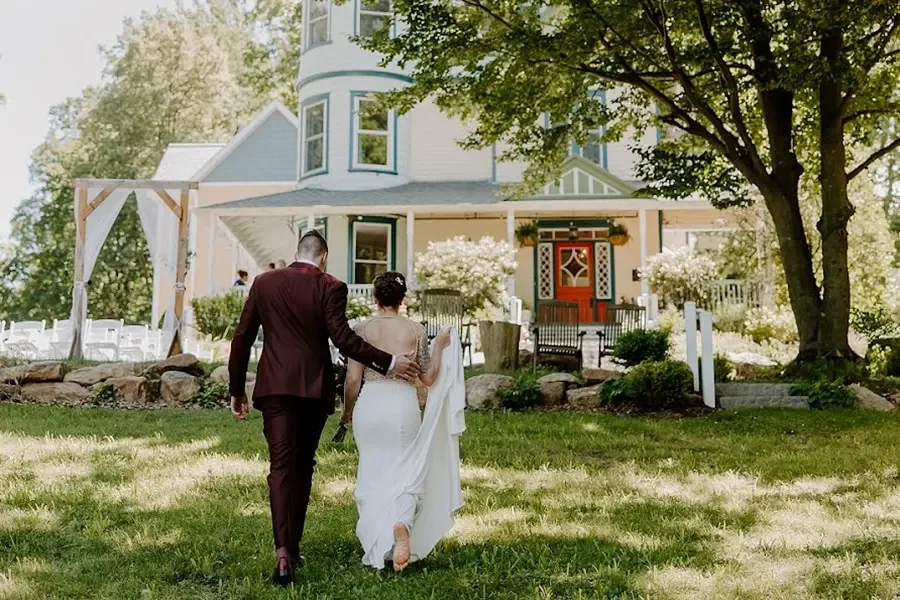 The South Mountain Inn — couple outside the inn