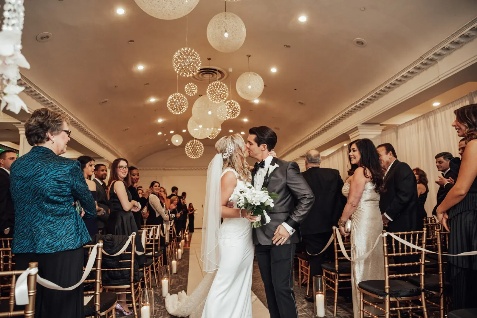 Warwick Rittenhouse — indoor ceremony aisle